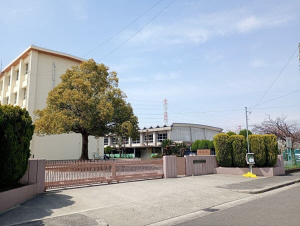 春日井市立南城中学校