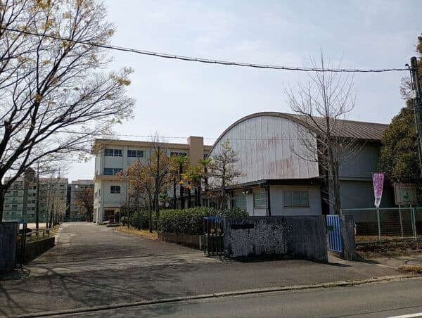 春日井市立中央台小学校