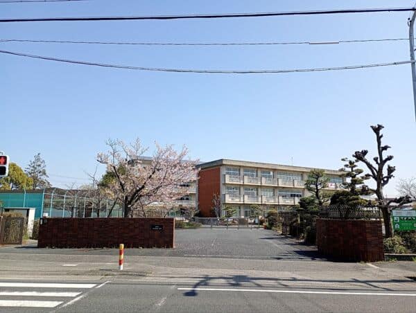 安城市立安城中部小学校