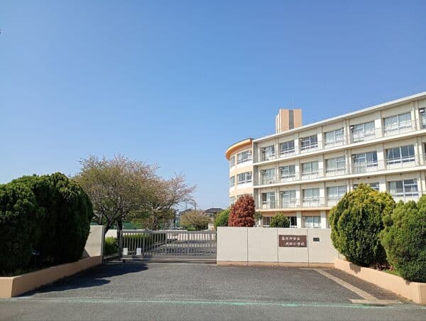 春日井市立丸田小学校