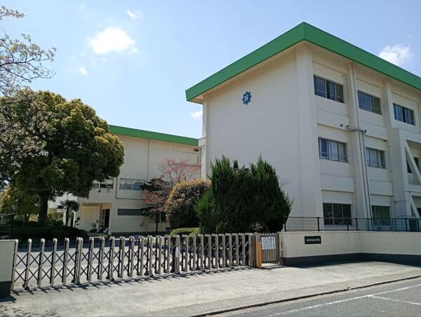 刈谷市立住吉小学校