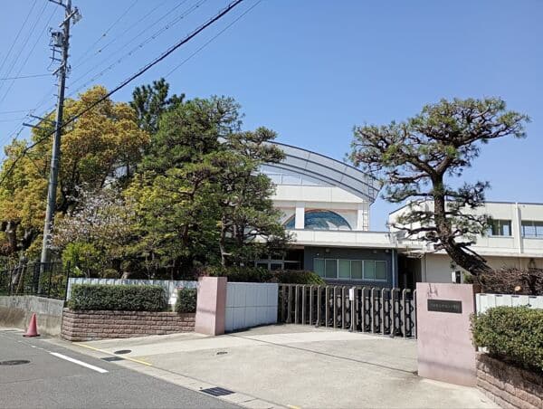 刈谷市立小垣江小学校