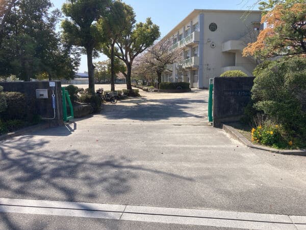 岡崎市立大門小学校