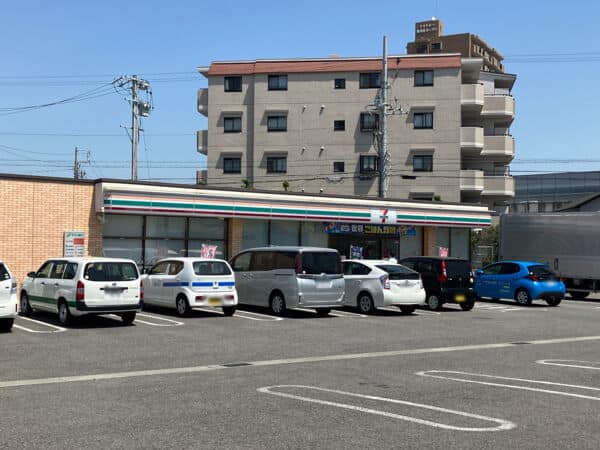 セブン-イレブン 刈谷野田町店まで約746m