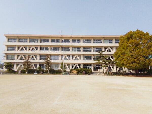 春日井市立坂下小学校