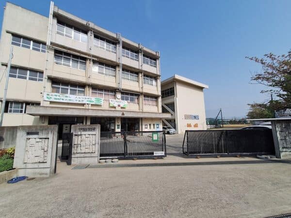 守口市立庭窪中学校