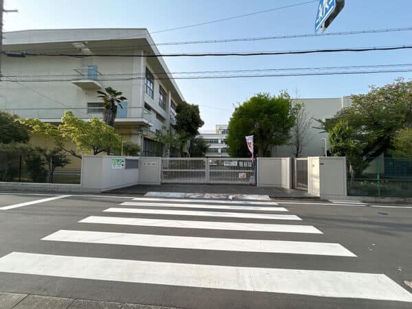 守口市立八雲東小学校
