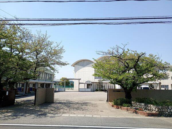 安城市立安城西中学校