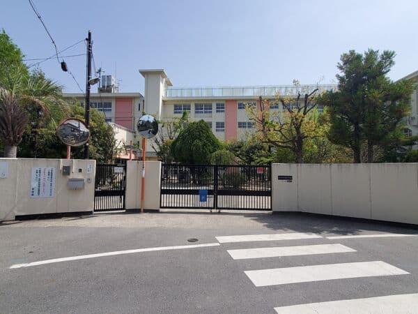 枚方市立枚方第二小学校