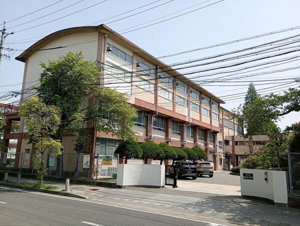 名古屋市立桜丘中学校
