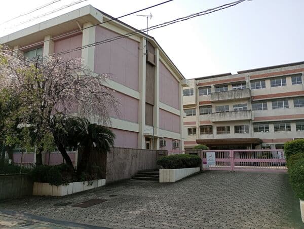 名古屋市立前山小学校