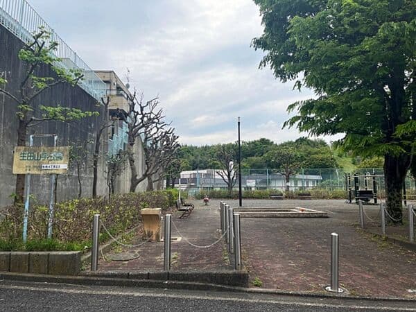 生田山手公園まで約211m