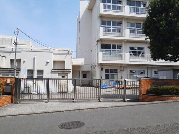 横浜市立新羽小学校