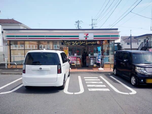 セブン-イレブン 柏西原３丁目店まで約112m