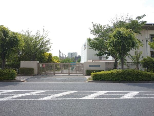 足立区小中一貫教育校新田学園