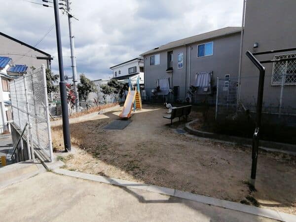 幸町第1ちびっこ老人憩いの広場まで約132m