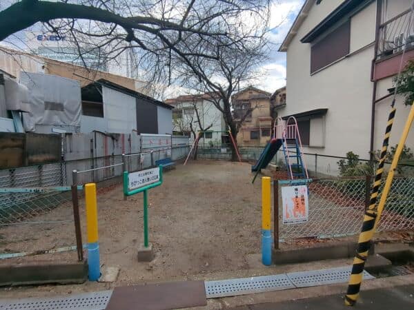出雲町第2ちびっこ老人憩いの広場まで約986m
