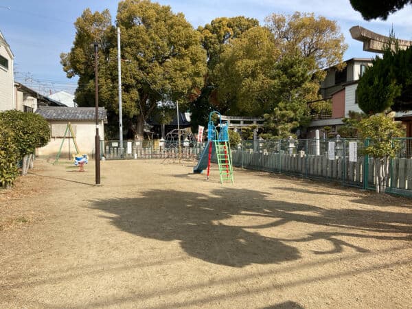 上島町児童遊園まで約460m