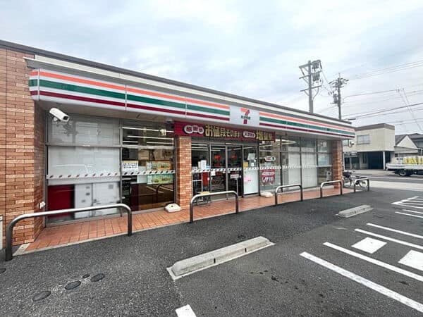 セブンイレブン 名古屋呼続１丁目店まで約290m