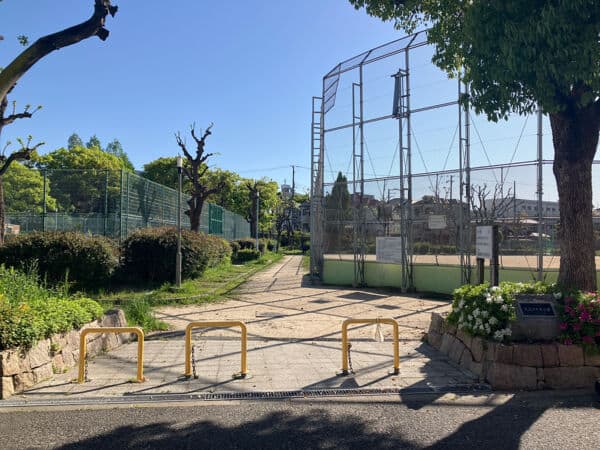 北江口中央公園まで約963m