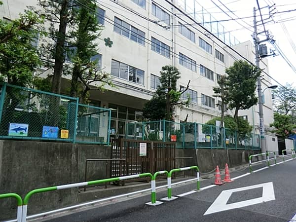 文京区立大塚小学校
