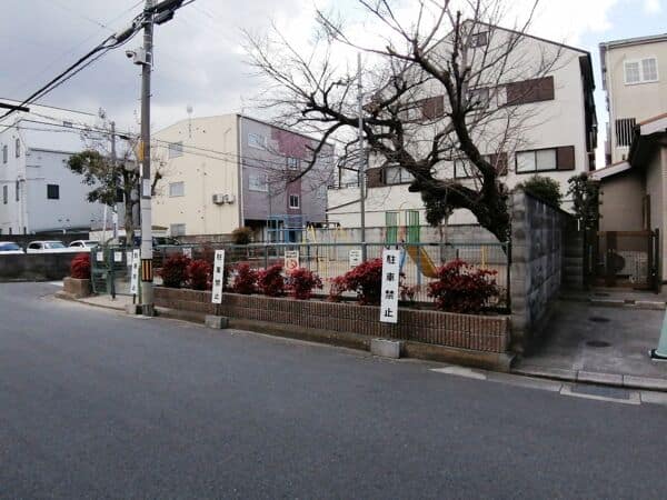 豊野町第1ちびっこ老人憩いの広場まで約326m