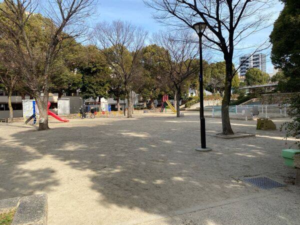 かぶと公園まで約414m