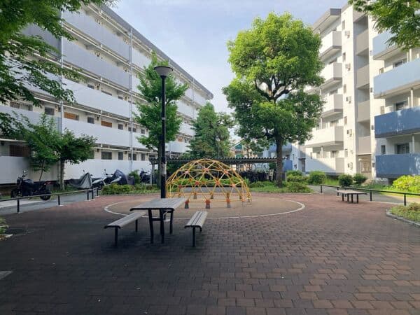 加島団地内公園まで約979m