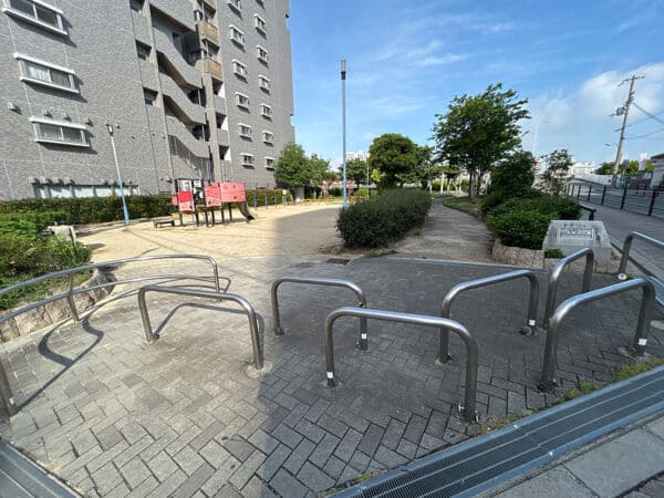 三国駅前公園まで約1324m
