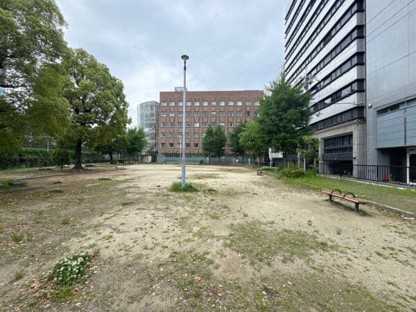 西中島東公園まで約368m