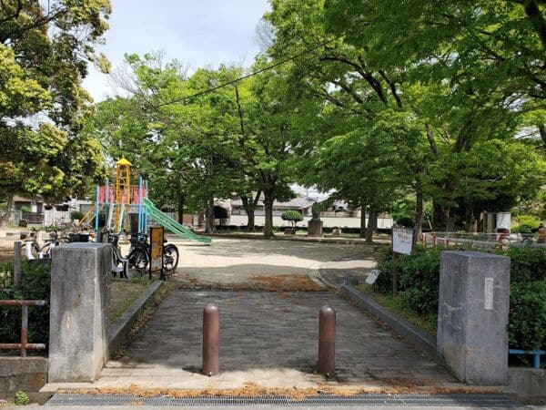 尼崎市穴太公園まで約1477m