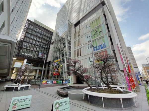 上本町YUFURAまで約405m