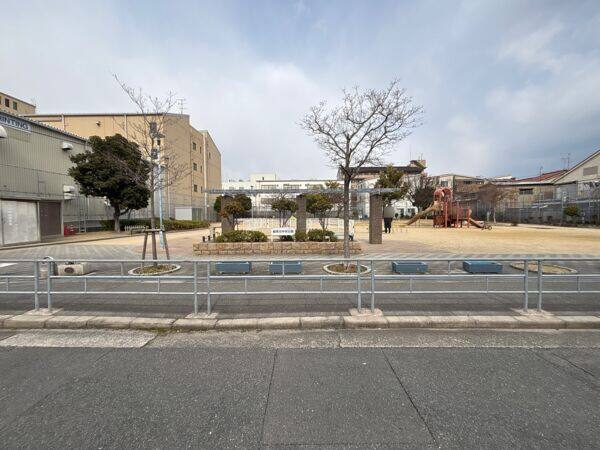 鶴見北中央公園まで約909m