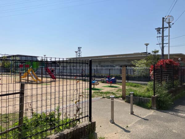 郡家本町かしのき公園まで約1064m