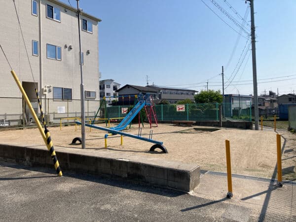 氷室町三丁目だりや児童遊園まで約1491m