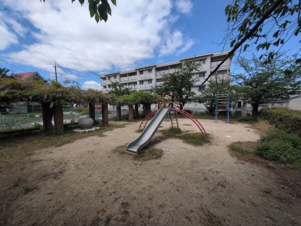 総持寺住宅第二児童遊園まで約1078m