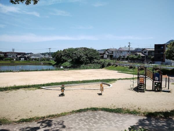 大石ヶ浦公園まで約665m