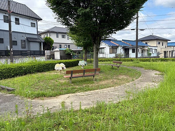 岩津北こども広場まで約570m