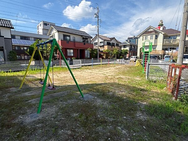 三田田北通こども広場まで約1120m
