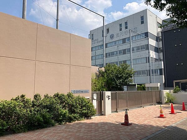 杉並区立高円寺小学校