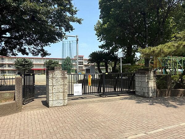 千葉市立本町小学校