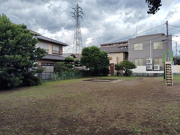 都町チビッコ広場まで約1470m