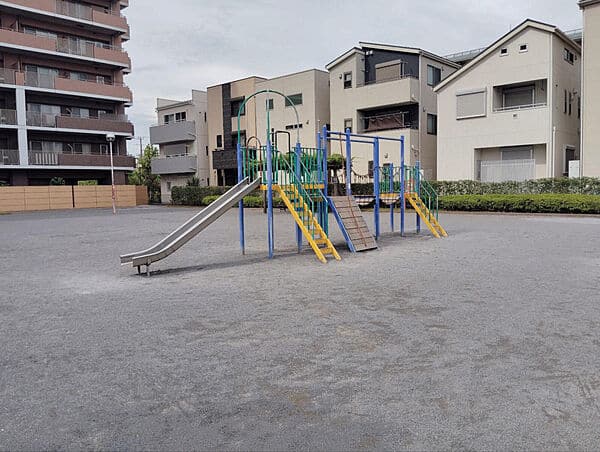 やしのみ公園まで約1022m