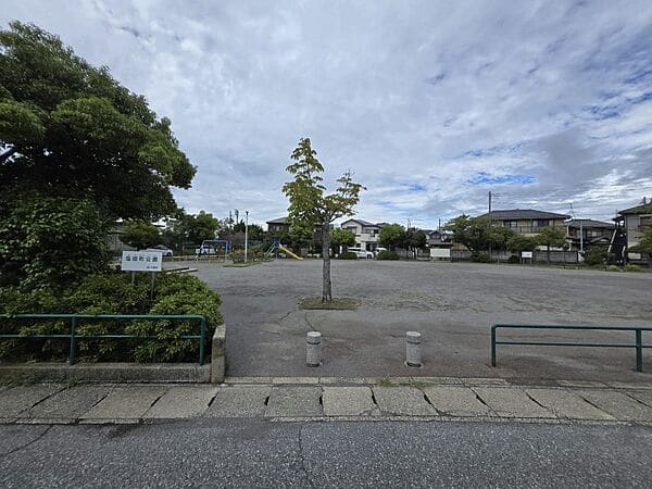 塩田町公園まで約684m