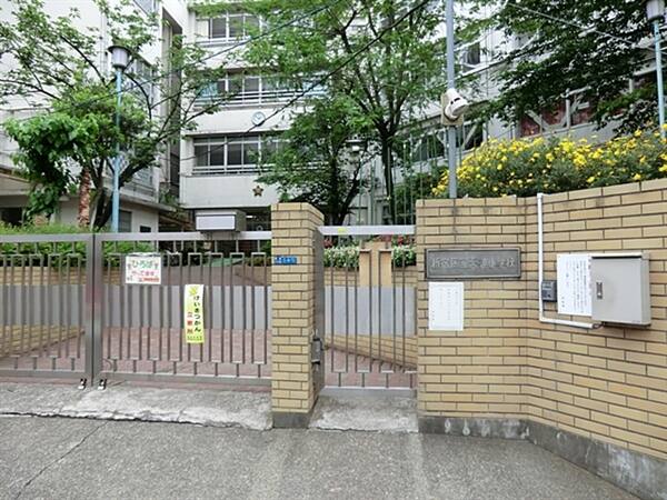 新宿区立天神小学校