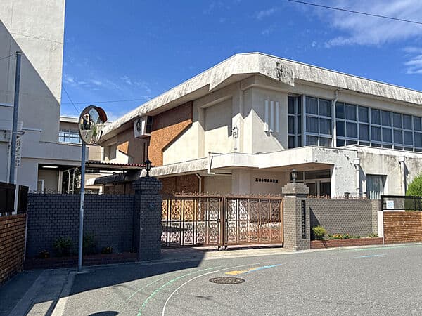 北名古屋市立西春小学校