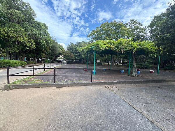 北磯辺公園まで約1338m