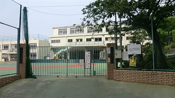 新宿区立落合第四小学校