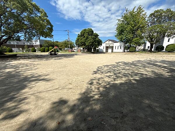 浦志公園まで約115m