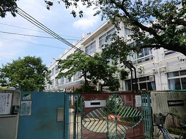 新宿区立落合第六小学校